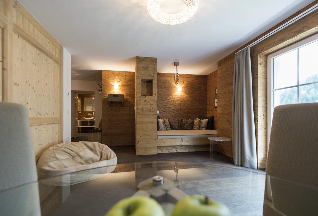סלבה די ואל גרדנה Hotel Chalet S - Dolomites Design - Adults Recommended חדר תמונה