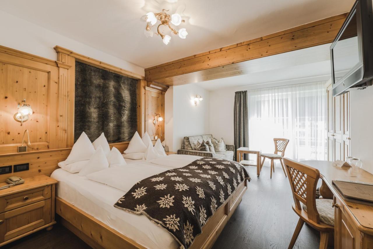 סלבה די ואל גרדנה Hotel Chalet S - Dolomites Design - Adults Recommended חדר תמונה